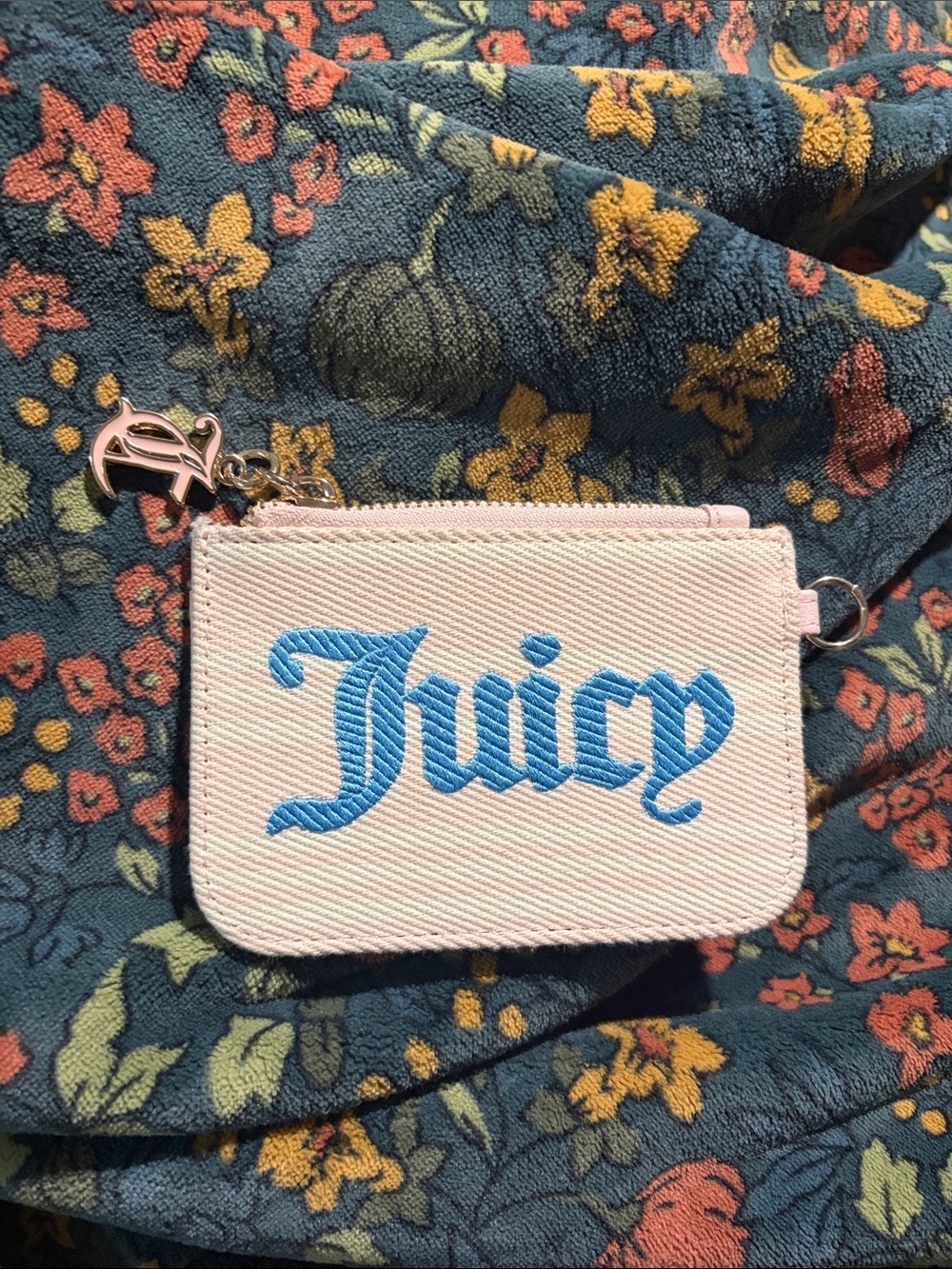 Juicy Couture Pink Logo Zip Wallet - Juicy